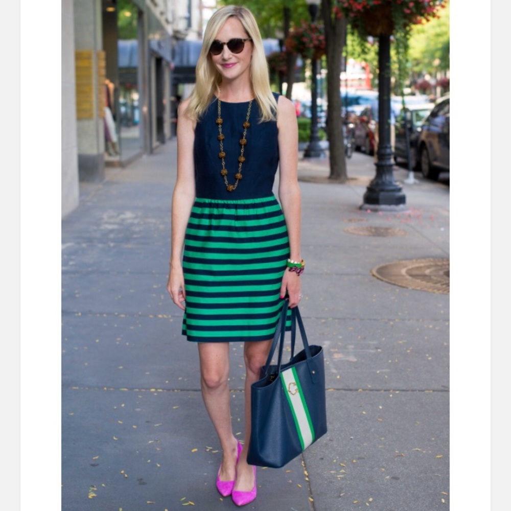 Vineyard Vines Navy and Green Striped Dress Size 6